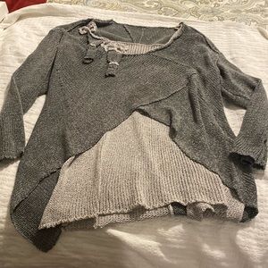 Gorgeous light and dark gray sweater. Beautiful detail, lightweight knit
